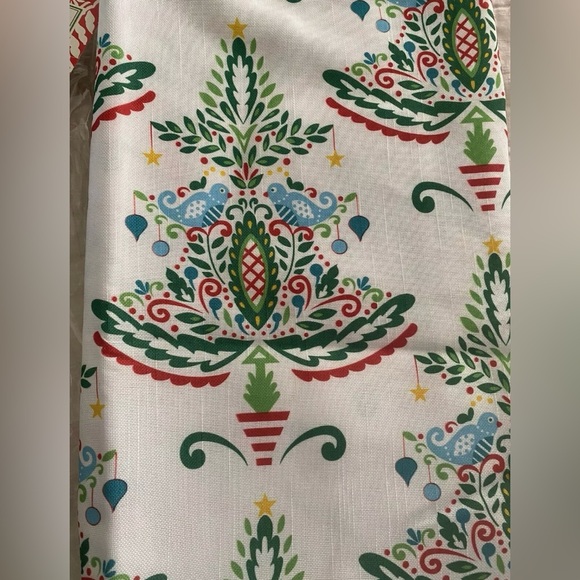 Dena Home PEPPERMINT TWIST Shower Curtain - New Open Bag 72"x72" Christmas - Picture 2 of 7